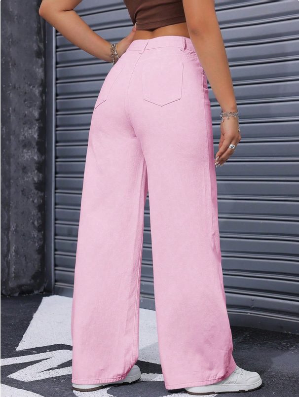 Jean denim décontracté.