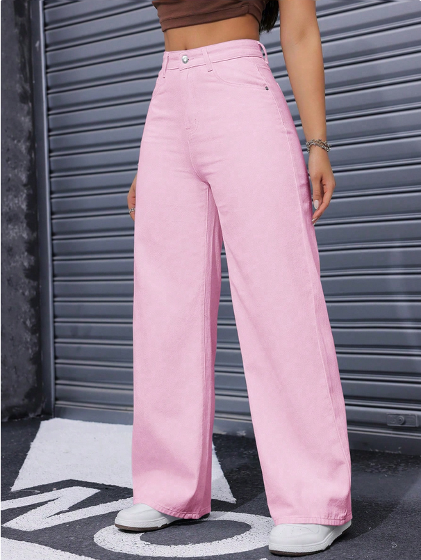 Jean denim décontracté.